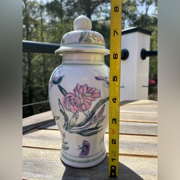Vintage Floral Butterfly Hand Painted Temple Jar Vase - Picture 6 of 6